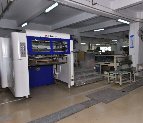 東莞紙箱生產(chǎn)廠家 東莞紙箱生產(chǎn)廠家